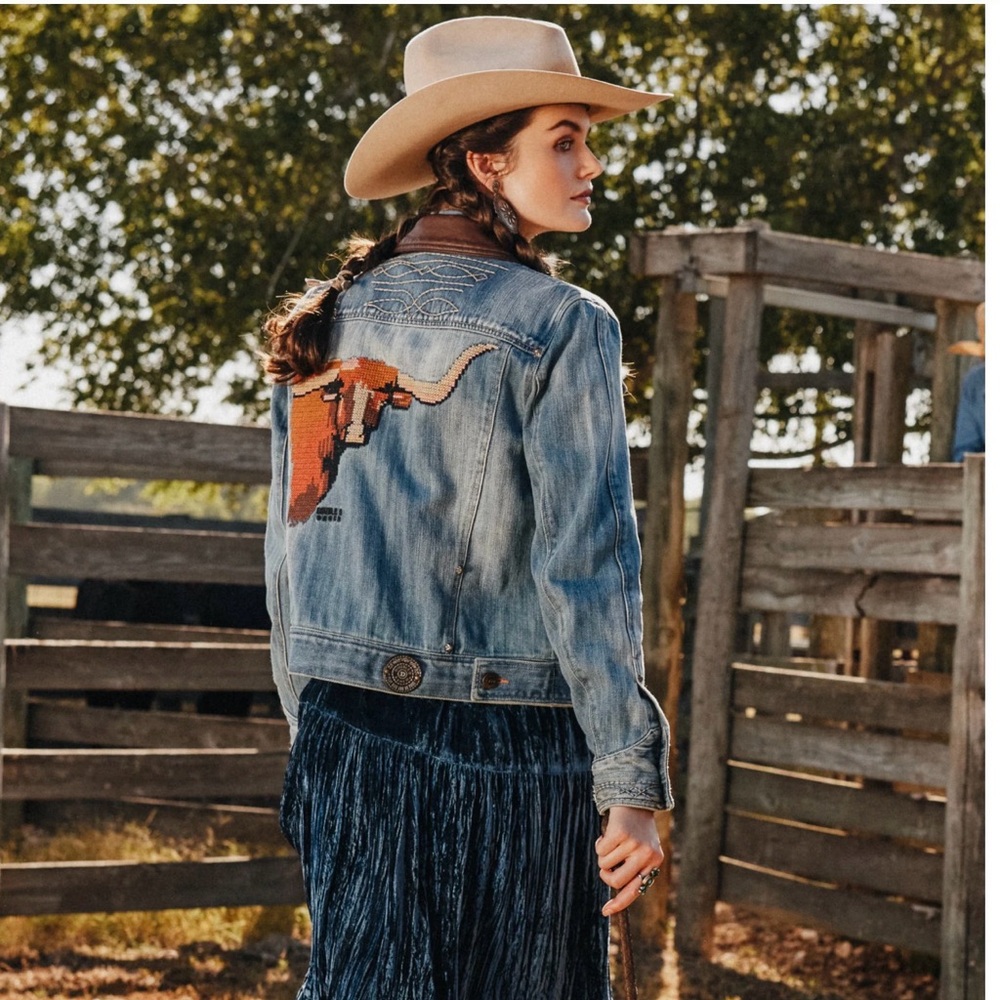 Double D Ranch Denim Jacket, Lead Steer
